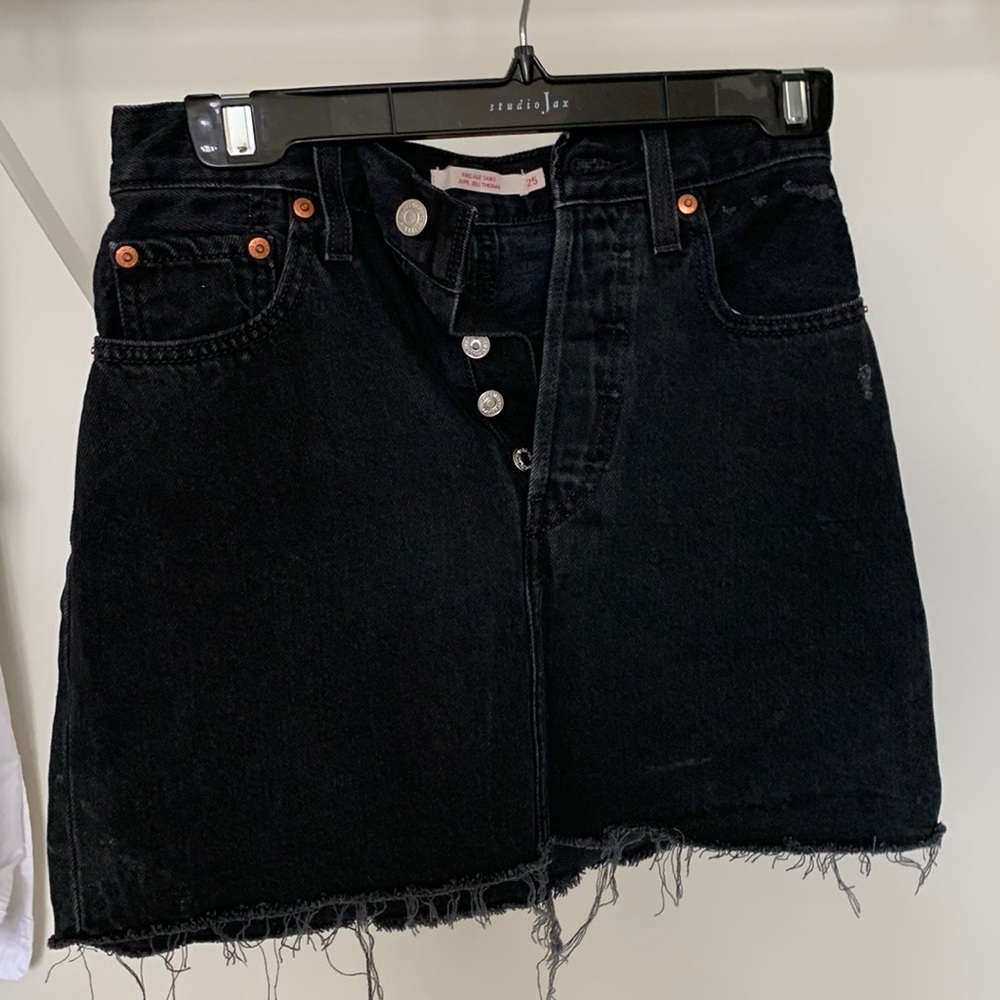Brand new Levi Jean skirt